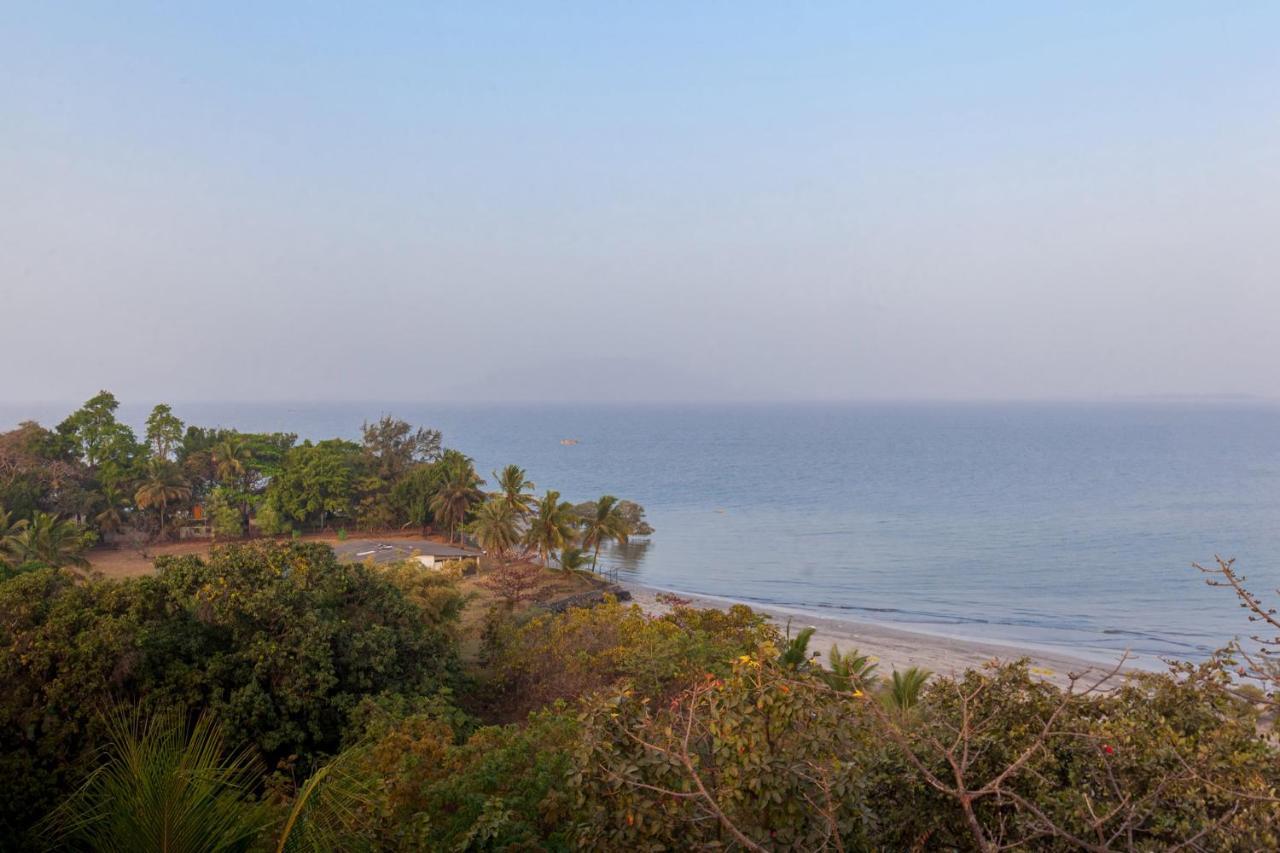 The Blue Horizon By Stayvista - Featuring A Beach-View Villa With A Swimming Pool, Indoor Games, And A Relaxing Balcony Alībāg Exteriér fotografie