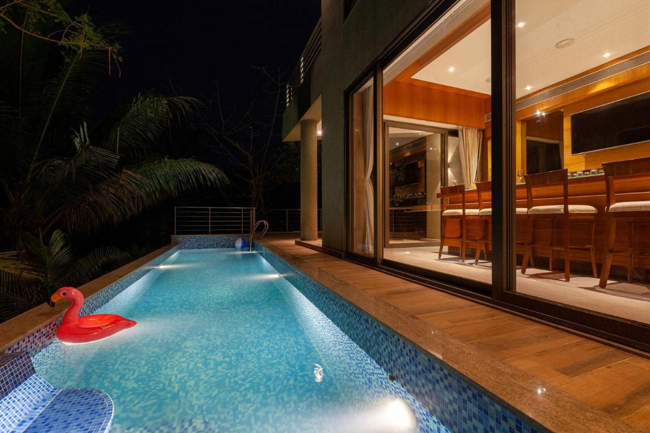 The Blue Horizon By Stayvista - Featuring A Beach-View Villa With A Swimming Pool, Indoor Games, And A Relaxing Balcony Alībāg Exteriér fotografie